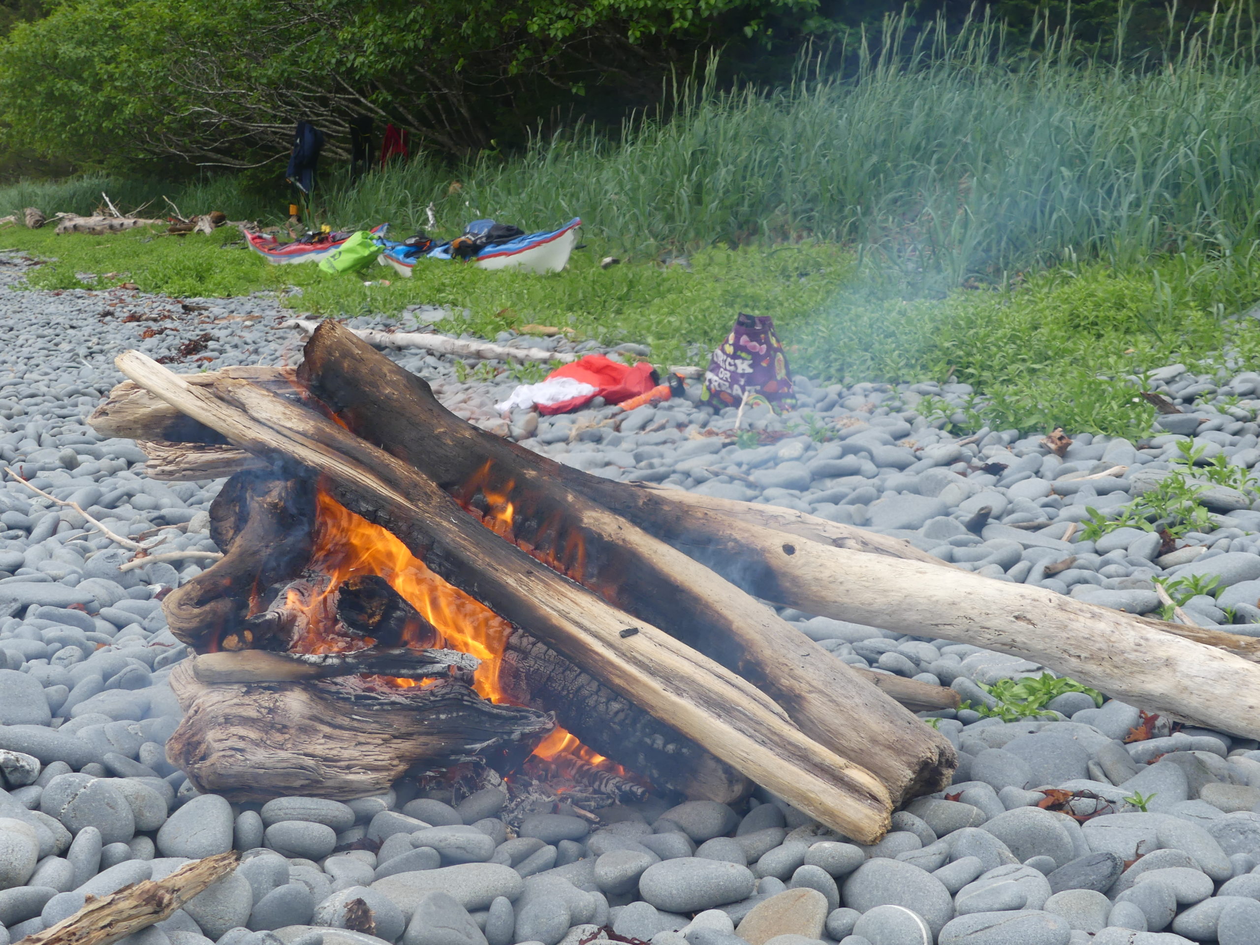 Feu au Bivouac Evans Island - Iktua Bay