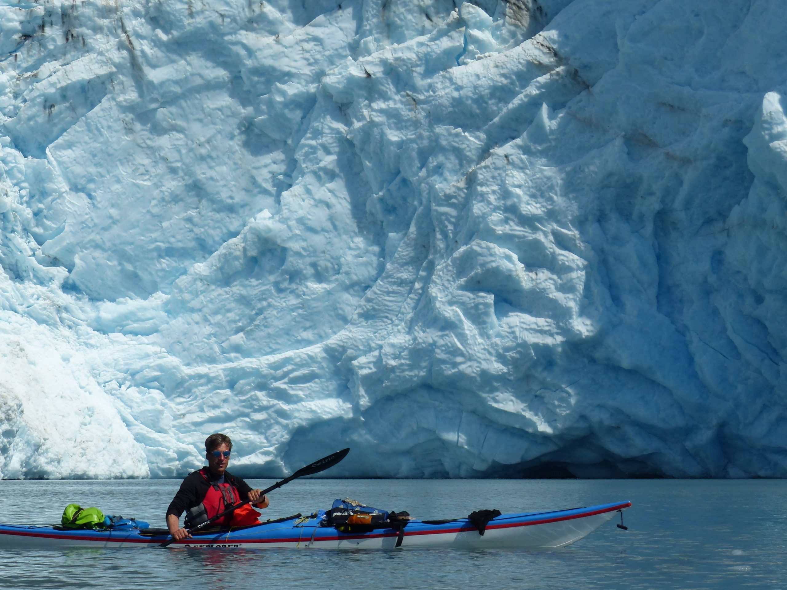 Frédéric Ardouin devant Coke Glacier, PWS